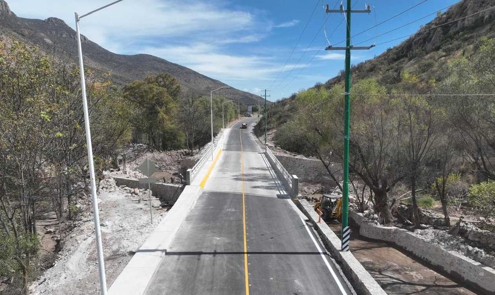 Nuevo puente vehicular de 193 metros en Nogales, Tolim\u00e1n, construido con inversi\u00f3n de 26.5 millones de pesos para beneficiar a 13 mil habitantes