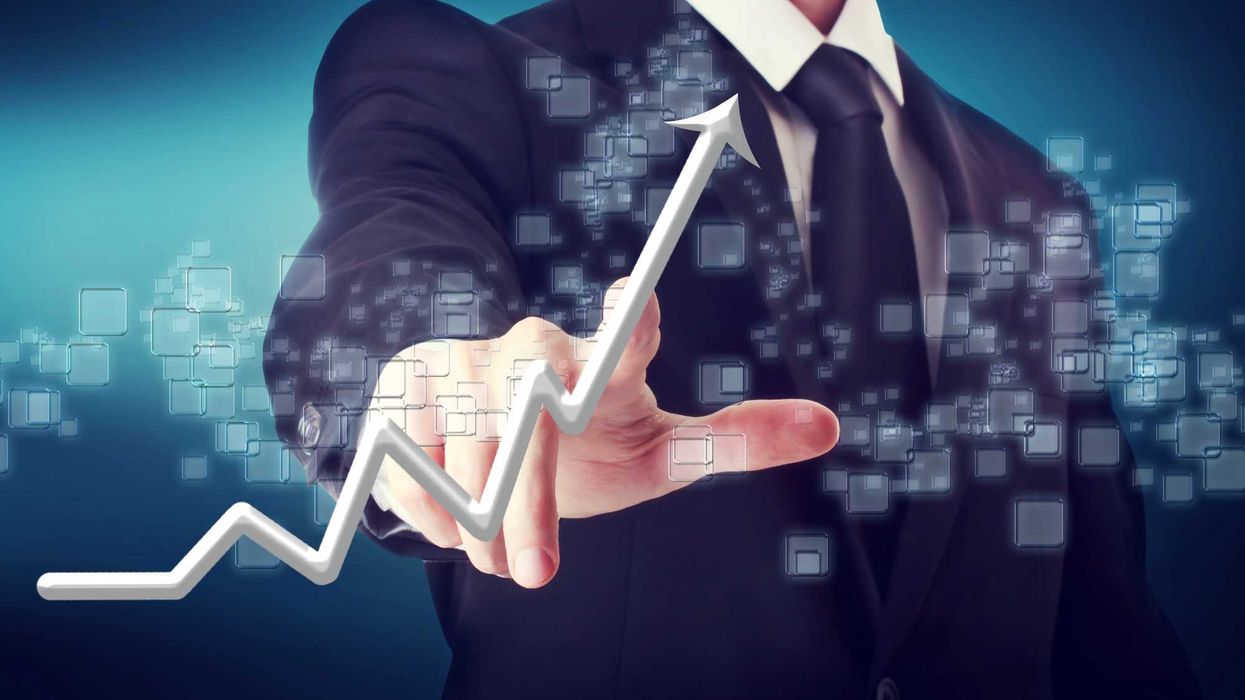 Nuevos comercios beneficiados por reducción de costos de apertura. El SARE procesó 3 mil 300 aperturas durante 2025 en Querétaro.