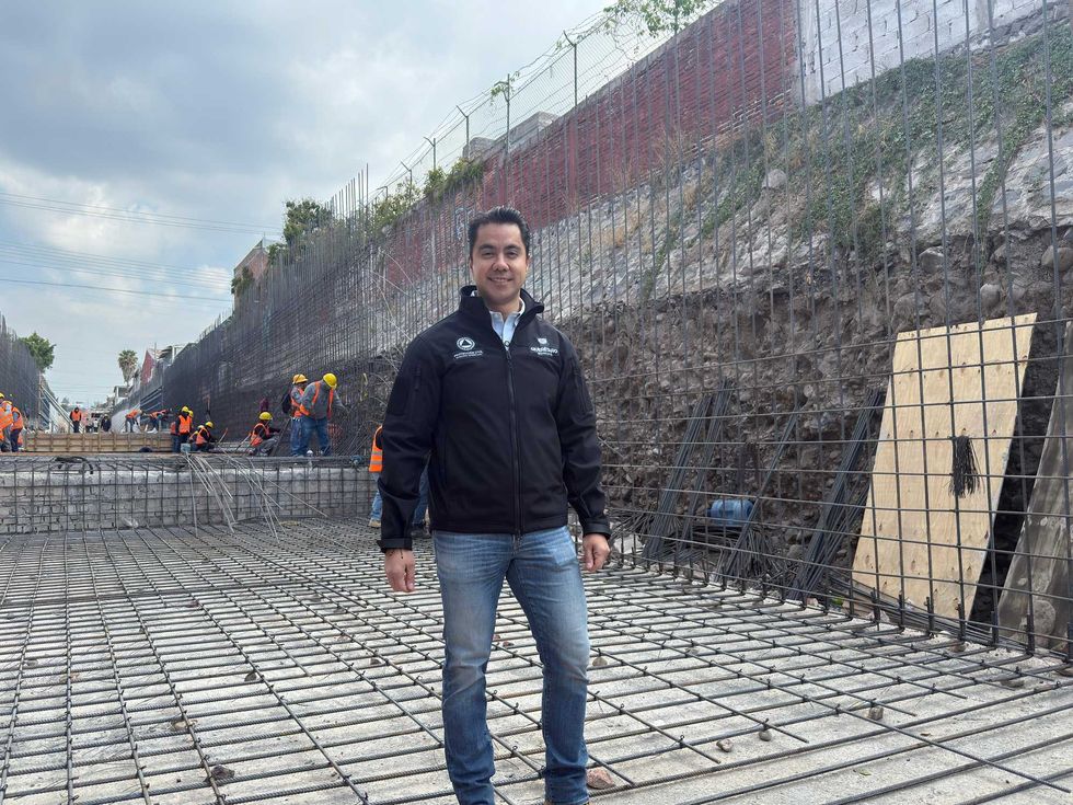 Obras de construcci\u00f3n del nuevo Dren Pe\u00f1uelas en Quer\u00e9taro con cajones de concreto para prevenir inundaciones por lluvias