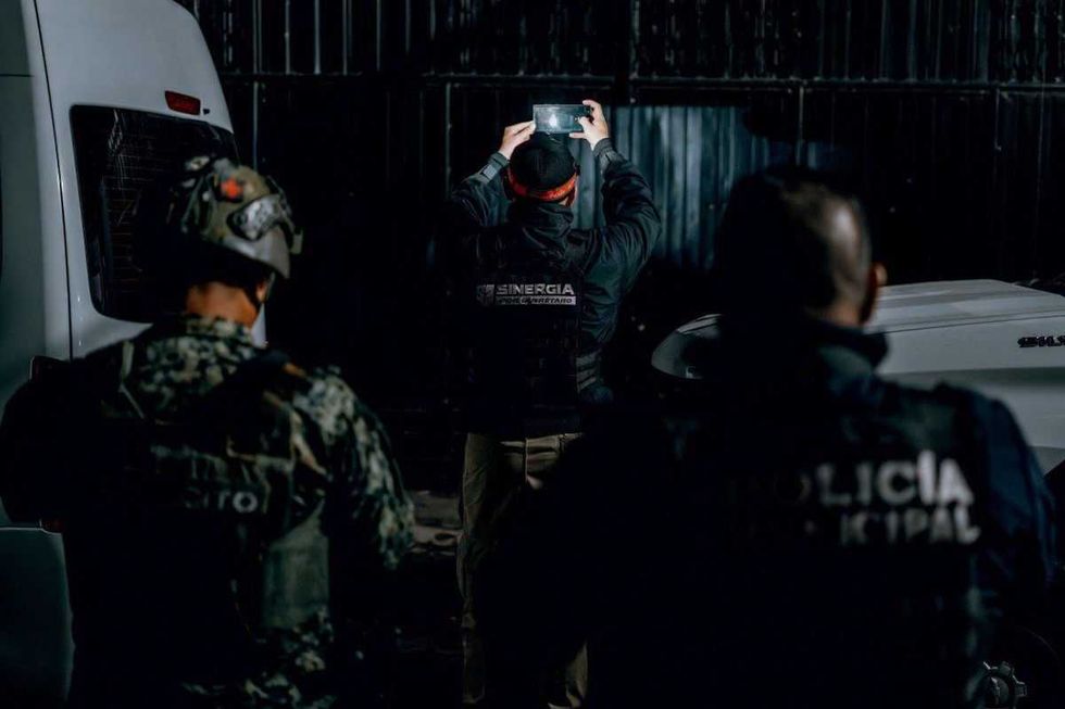 Operativo cateo bar Quer\u00e9taro Fiscal\u00eda detenidos clandestinaje cohecho Sinergia abril 2026