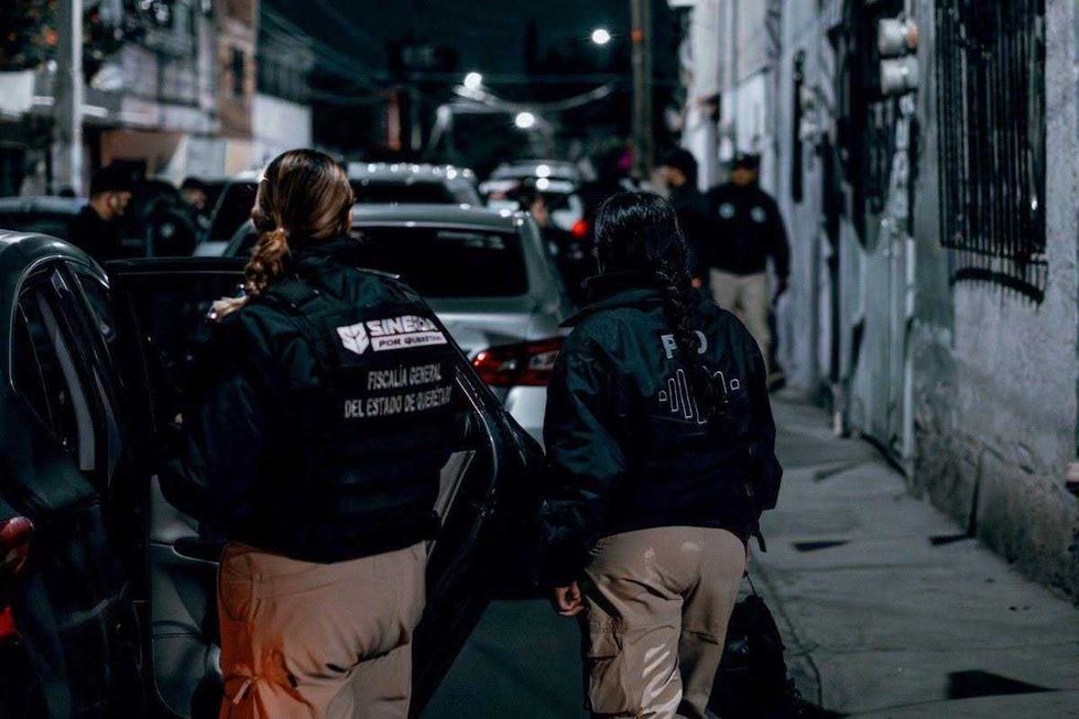 Operativo cateo bar Quer\u00e9taro Fiscal\u00eda detenidos clandestinaje cohecho Sinergia abril 2026