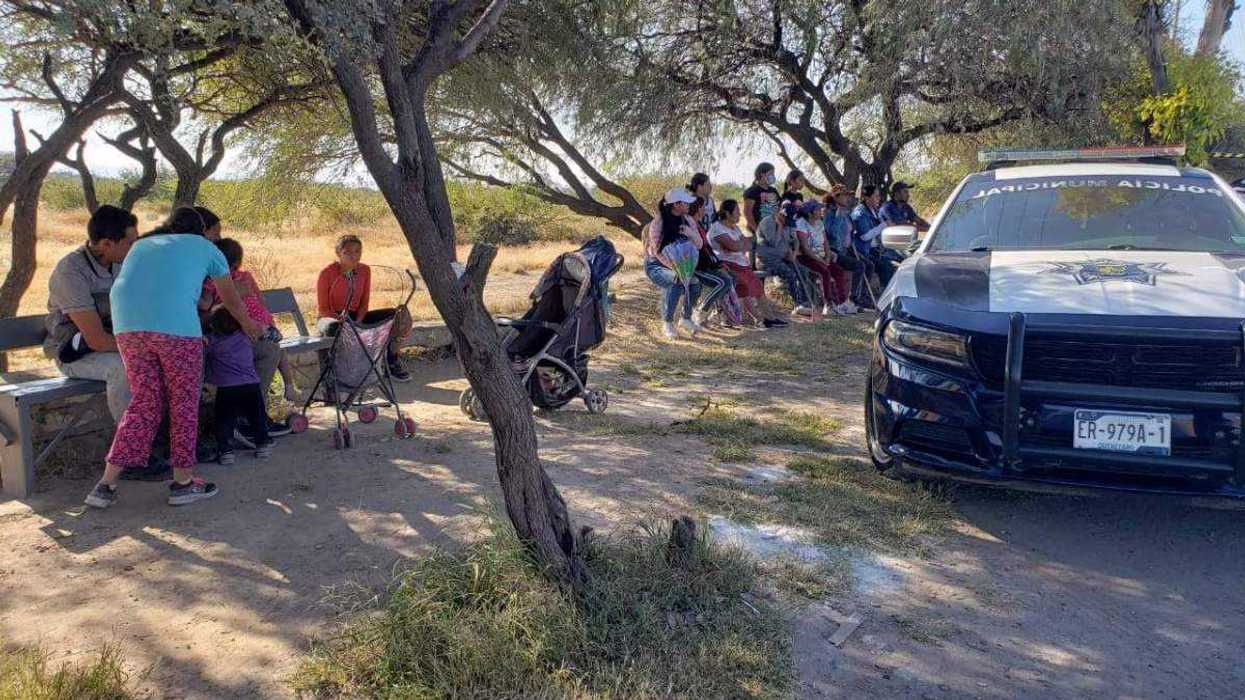 Operativo de búsqueda de joven desaparecido en comunidad El Mirador, San Juan del Río, Querétaro.