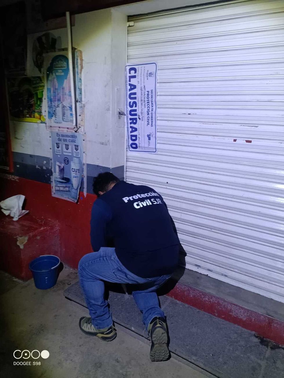Operativo de inspecci\u00f3n de la Secretar\u00eda de Gobierno municipal en San Miguel Galindo San Juan del R\u00edo suspende establecimiento por alcohol irregular