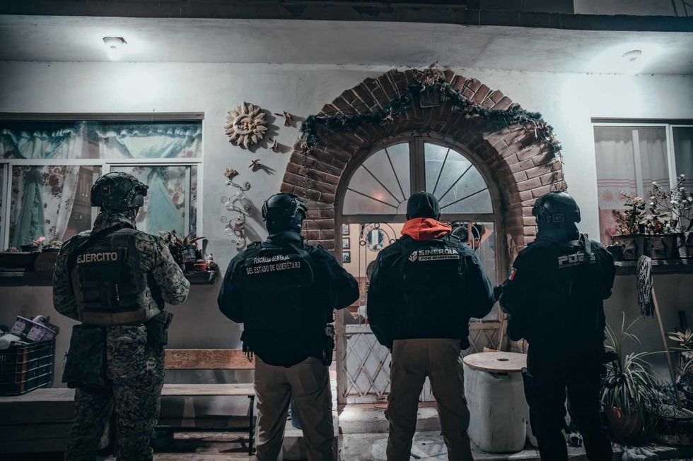 Operativo nocturno de Fiscal\u00eda de Quer\u00e9taro con participaci\u00f3n de fuerzas federales y estatales