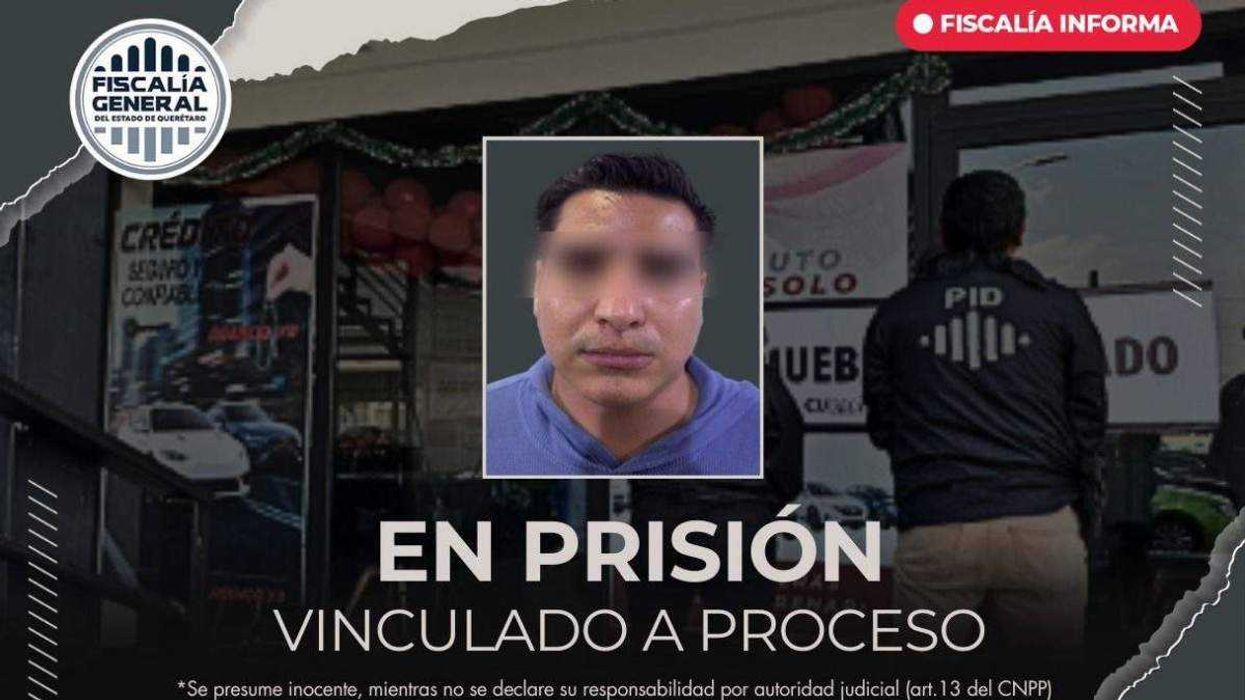 Operativo policial en oficinas de financiera en Plaza Diamante, Corregidora, por fraude vehicular en diciembre 2025.