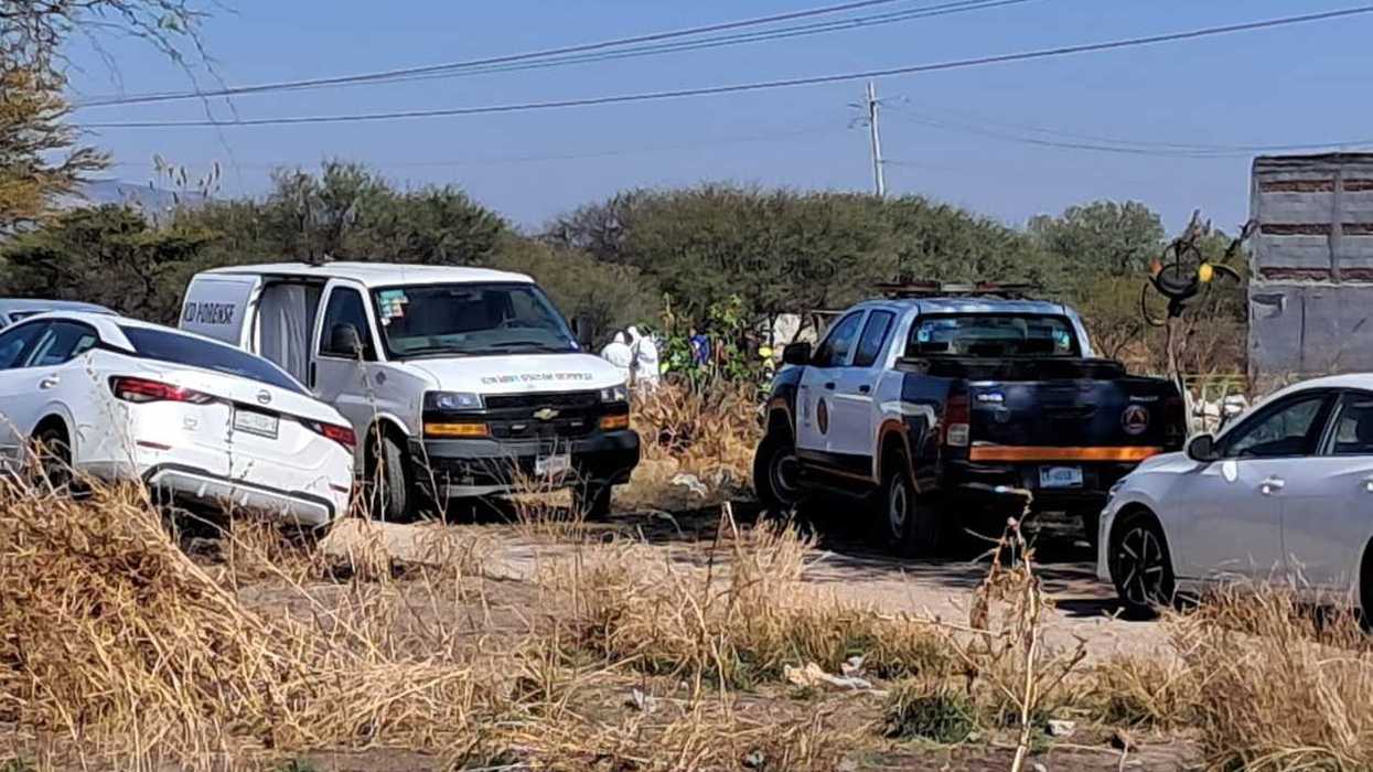 Operativo policial en zona despoblada de Ranchos Unidos por hallazgo de cadáver en San Juan del Río