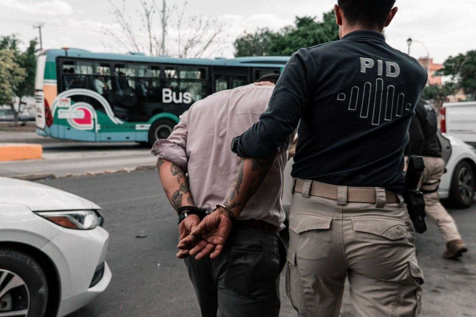 Operativo Sinergia con cateos simult\u00e1neos en 12 smoke shops de Quer\u00e9taro, El Marqu\u00e9s y Corregidora