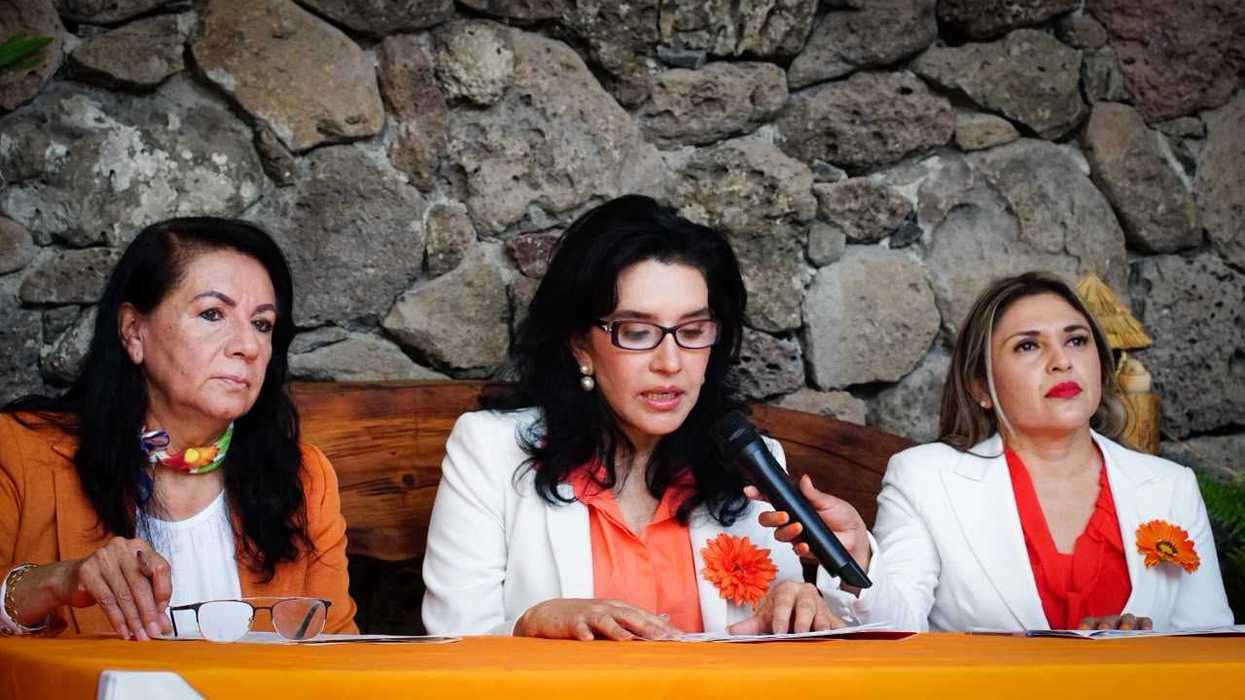 Orientación a madres y padres sobre riesgos de videojuegos y redes sociales en el Congreso de la Mujer de CEFIM