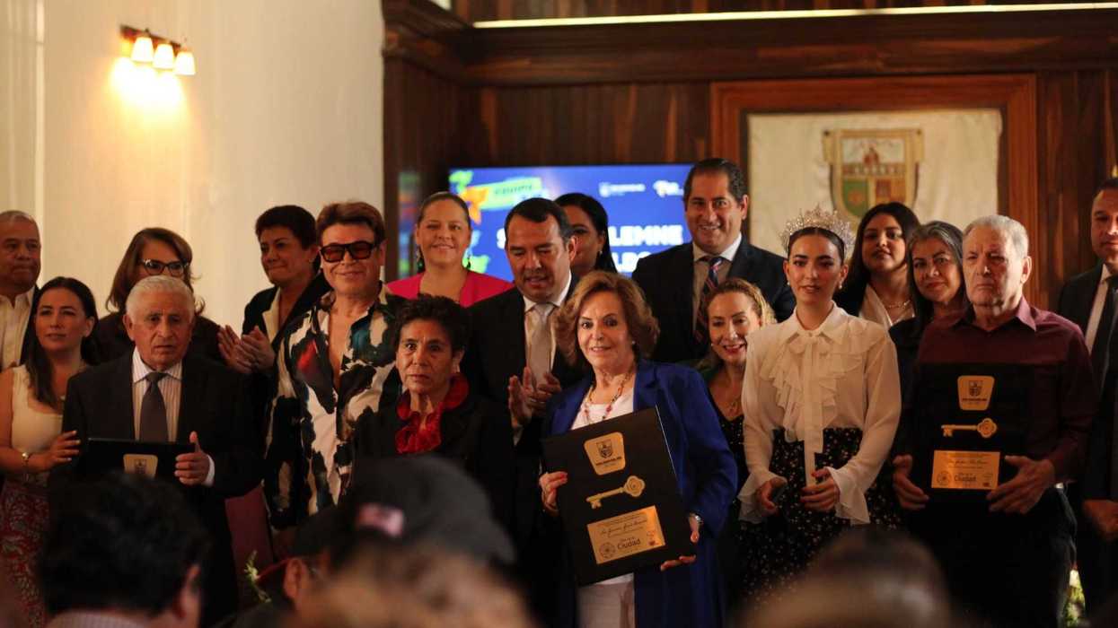 Otorgan reconocimiento a personajes destacados de San Juan del Río.