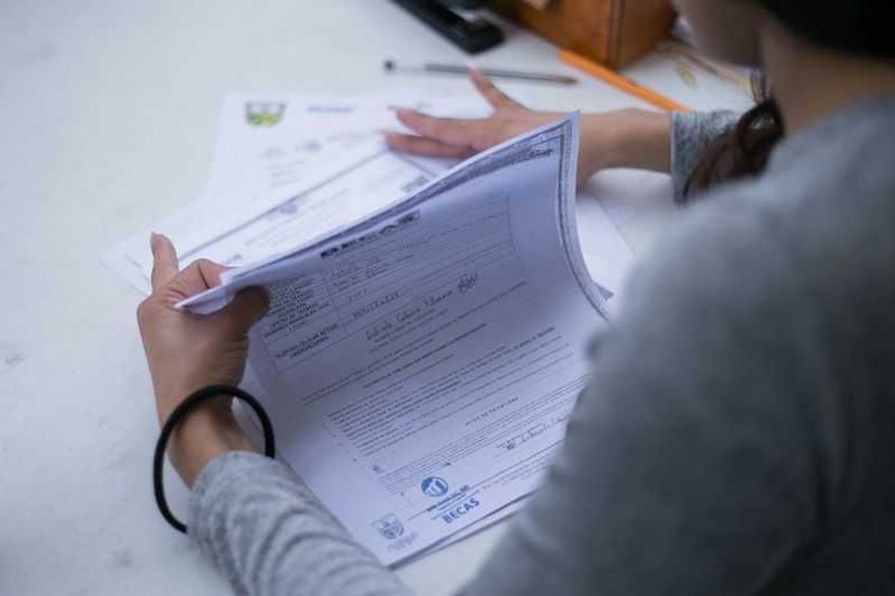 padres de familia aprueban incremento de becas escolares en san juan del rio23