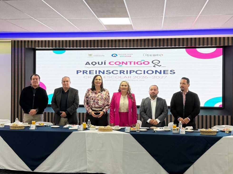 Padres de familia realizan preinscripci\u00f3n escolar en l\u00ednea para ciclo 2026-2027 en Quer\u00e9taro