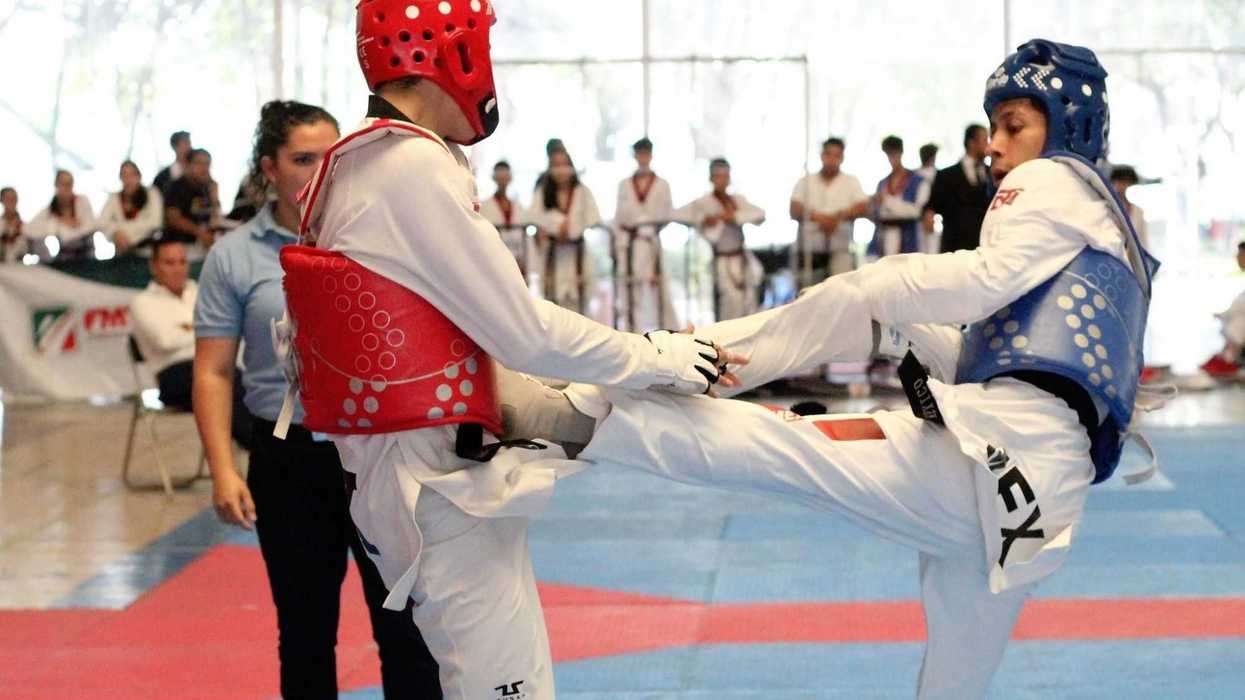 Paloma García y Brandon Plaza se alistan para el Campeonato Mundial de Taekwondo.