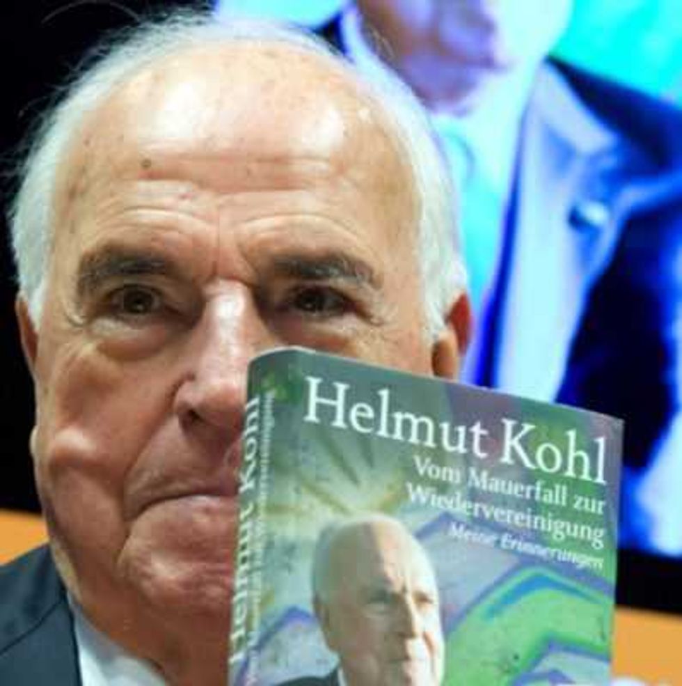 papa francisco llamo a kohl gran estadista canciller federal 1