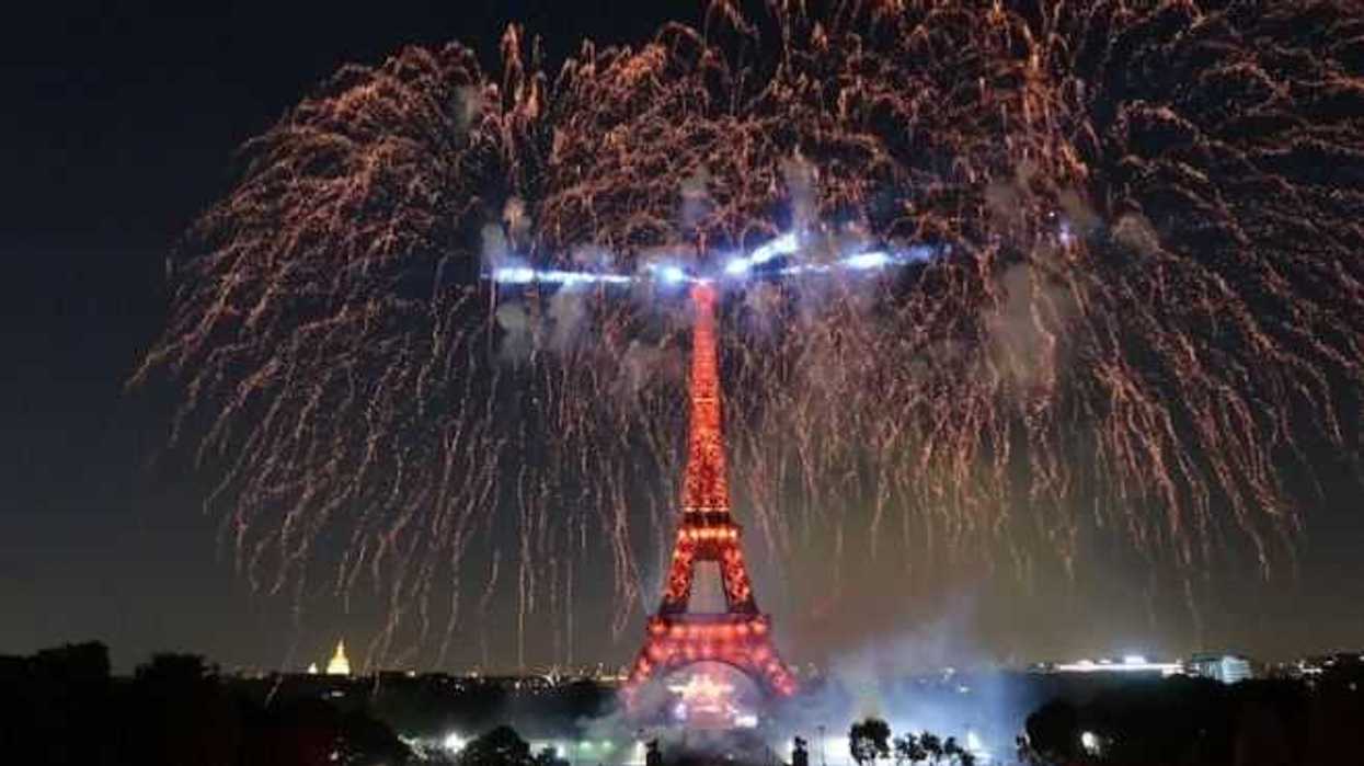 paris-celebrara-la-fiesta-multitudinaria-del-grito-en-europa