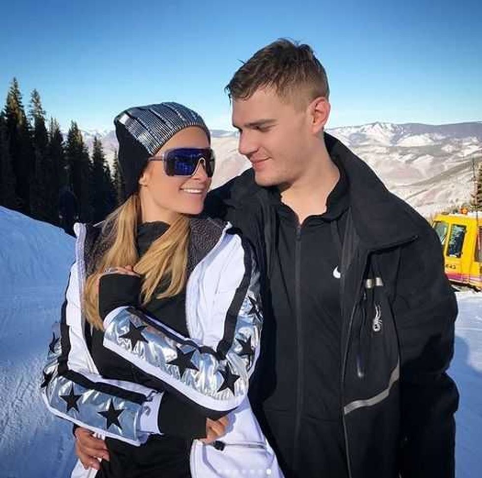 paris hilton dira adios la solteria se comprometio con chris zylka 3