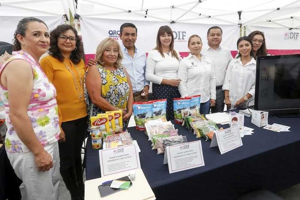 participa dif estatal en la 5ta feria de lactancia en pedro escobedo