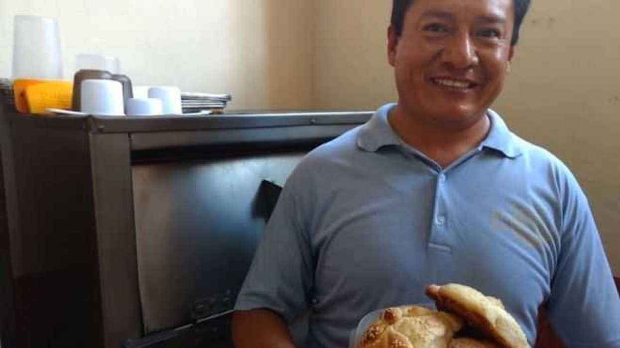 participan-mas-de-200-personas-en-taller-de-pan-de-muerto