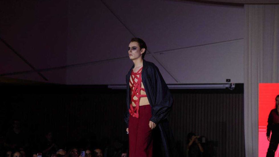 Pasarela Divergente Runway con causa ben\u00e9fica para el CAS Carmelita Ballesteros del SEDIF Quer\u00e9taro, colecci\u00f3n kintsugi de Aranza Coy