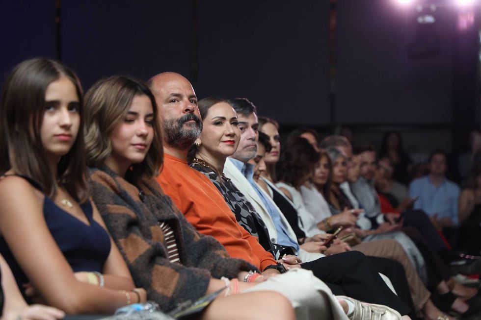 Pasarela Divergente Runway con causa ben\u00e9fica para el CAS Carmelita Ballesteros del SEDIF Quer\u00e9taro, colecci\u00f3n kintsugi de Aranza Coy