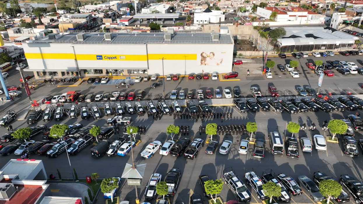 Patrulla de la SSPM de San Juan del Río durante operativos en colonias y comunidades del municipio queretano