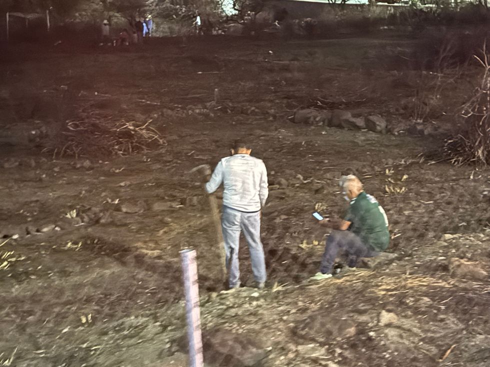 Patrullas de la Polic\u00eda Municipal de El Marqu\u00e9s rodean predio invadido en prolongaci\u00f3n Constituyentes Quer\u00e9taro