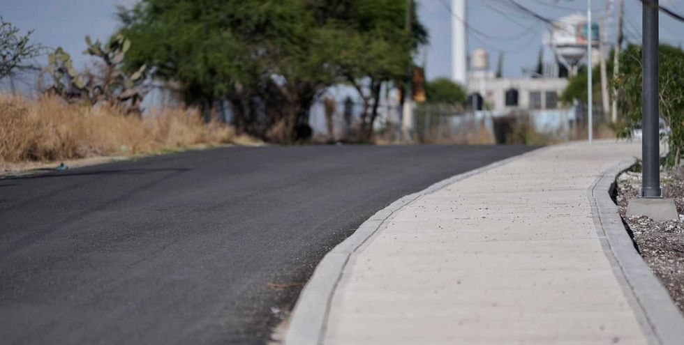 Pavimentaci\u00f3n de la calle Concord en la colonia La Pur\u00edsima, delegaci\u00f3n Villa Cayetano Rubio, en Quer\u00e9taro capital