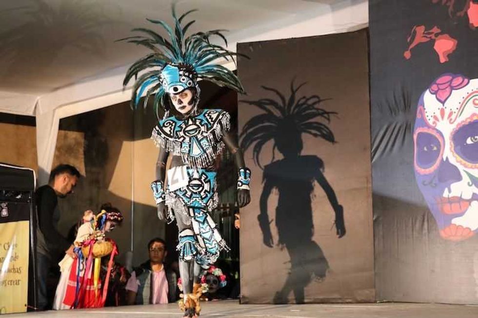 pequenos representan la fiesta de los muertos en san juan del rio 4