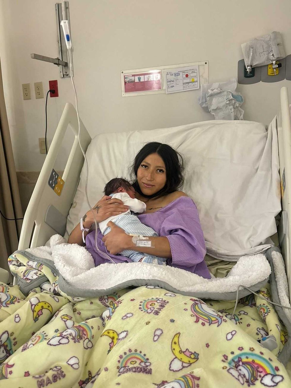 Personal de salud del Hospital General de Cadereyta atiende nacimiento de beb\u00e9 en las primeras horas de 2026.