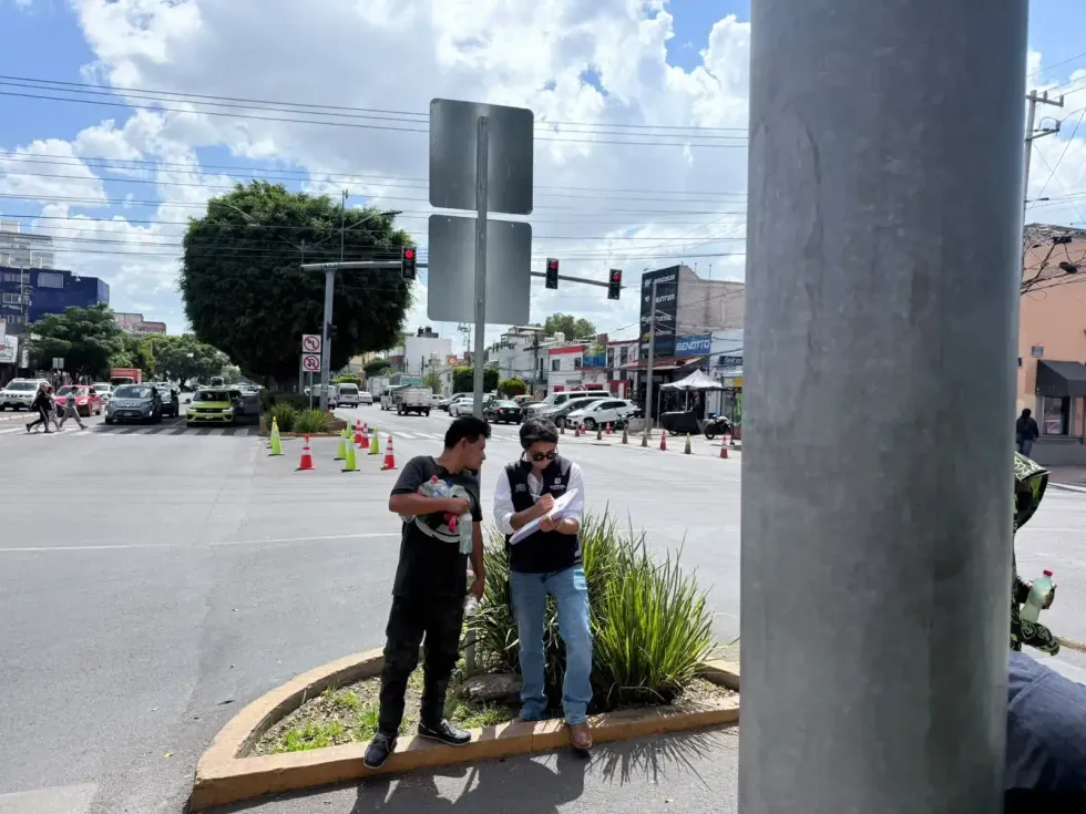 Personal del DIF municipal de Quer\u00e9taro realiza recorridos de intervenci\u00f3n con familias en situaci\u00f3n de trabajo urbano marginal en v\u00eda p\u00fablica, julio de 2026