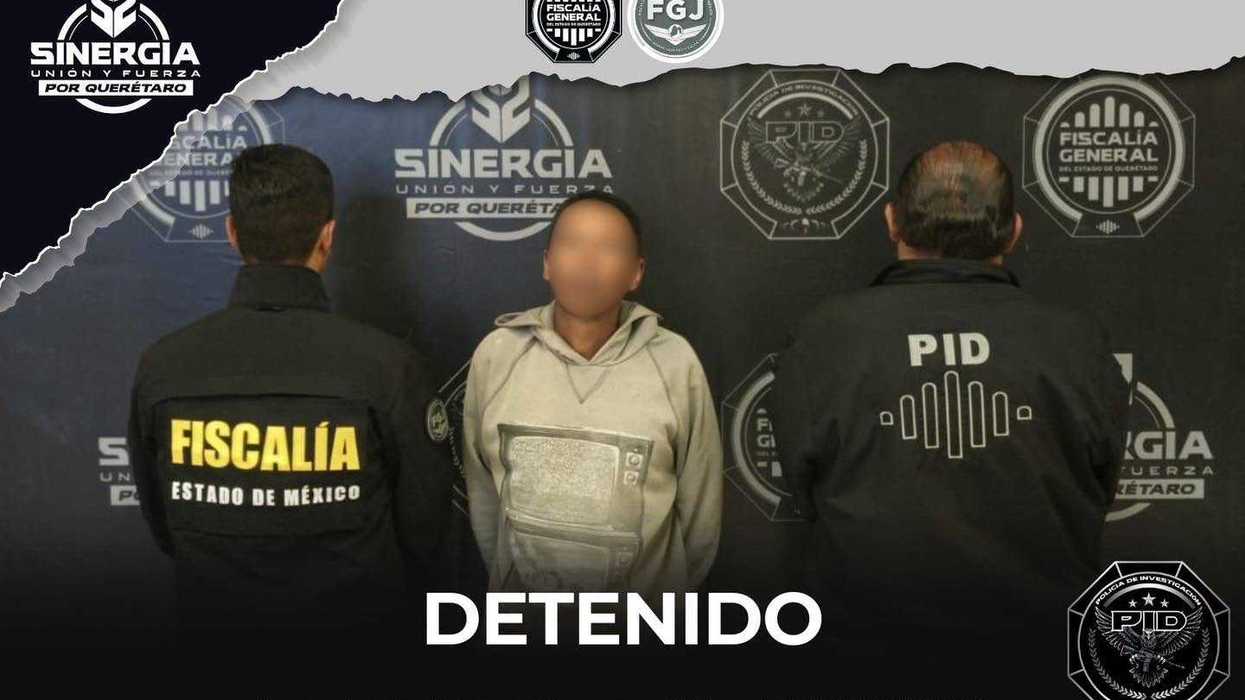 PID de Querétaro presenta a detenido, rostro cubierto, señalado como "The Black" por robo de vehículo.