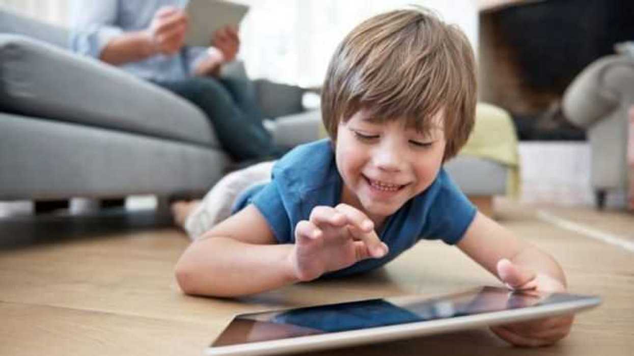 piden-a-padres-de-familia-limitar-uso-de-tecnologia-en-menores-de-edad