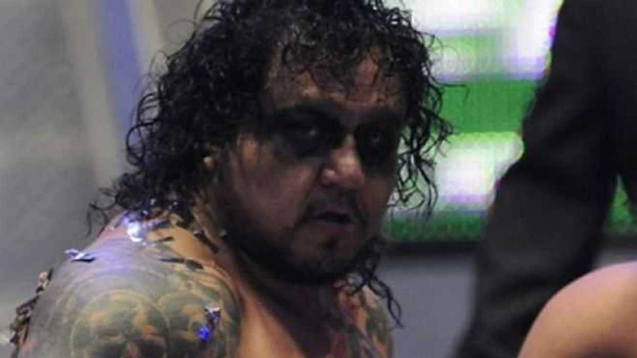 pierroth-regresa-la-arena-mexico-sin-mascara-ante-diamante-azul