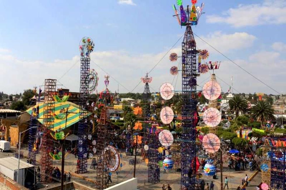 pirotecnia de tultepec crea obras artesanales efimeras hechas de fuego 4