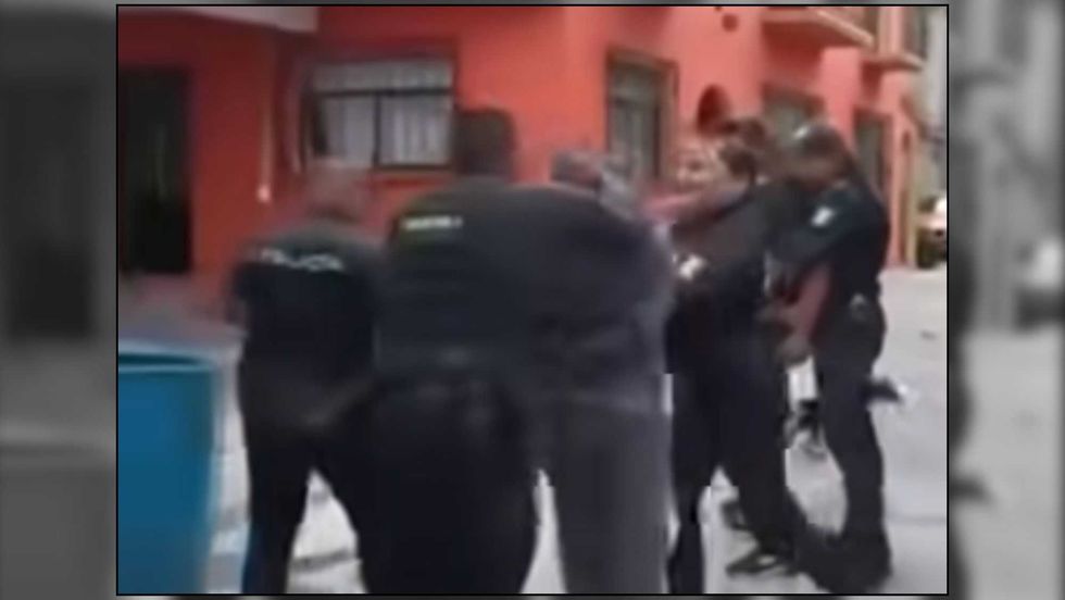 Polic\u00edas municipales detienen a personas durante operativo tras supuesta ri\u00f1a en San Pedro Ahuacatl\u00e1n, San Juan del R\u00edo