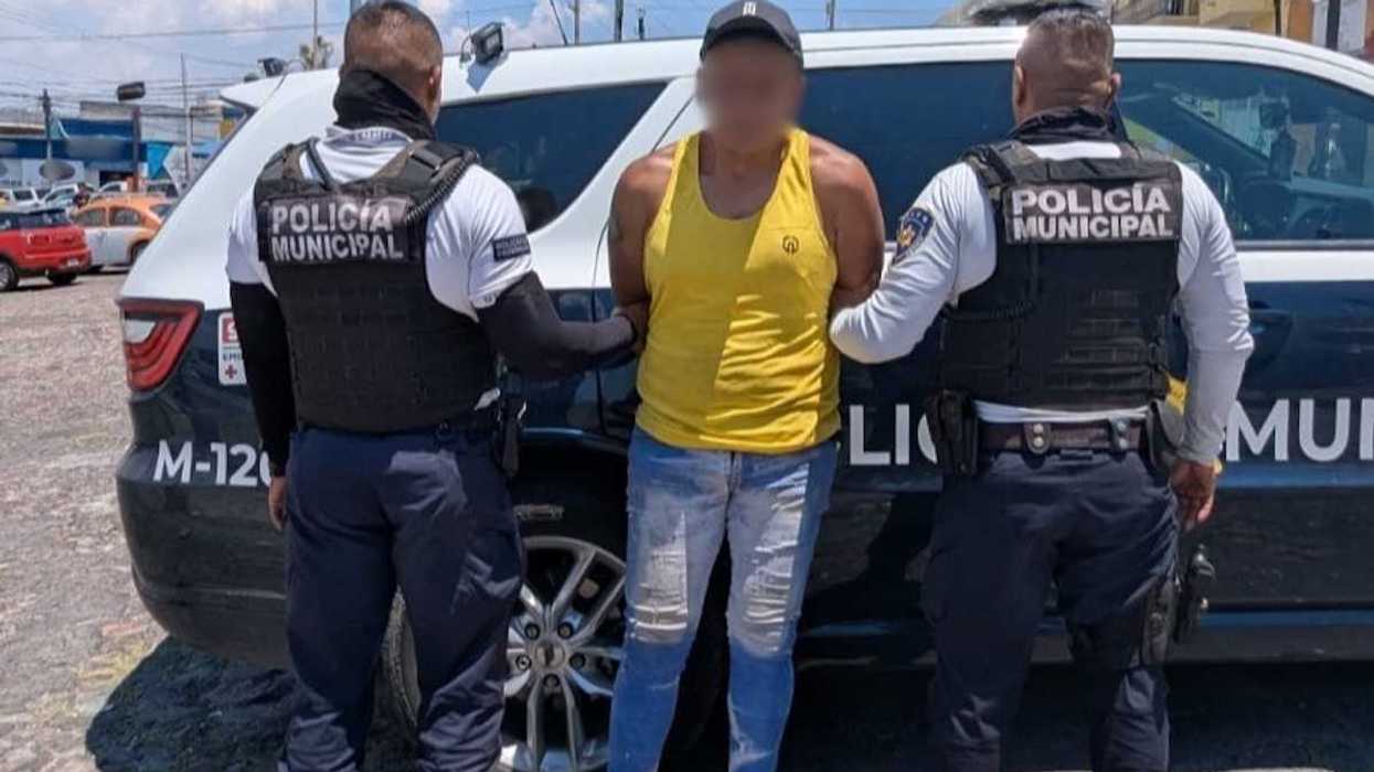 Policías municipales detienen a motociclista con unidad robada en colonia Lomas de Casa Blanca, Querétaro capital