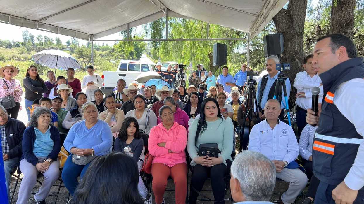 Por concluir rehabilitación de carretera en Paso de Mata, San Juan del Río.