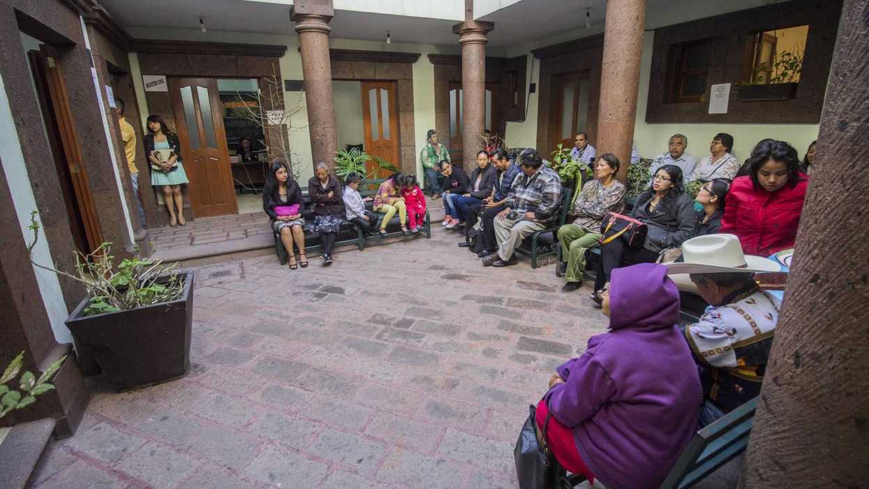 Preparan bodas comunitarias en San Juan del Río