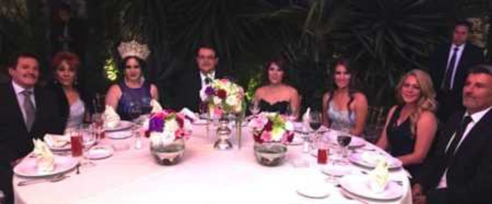 Presenta Memo Vega a Catalina I como Reina de la Feria San Juan 2016_06
