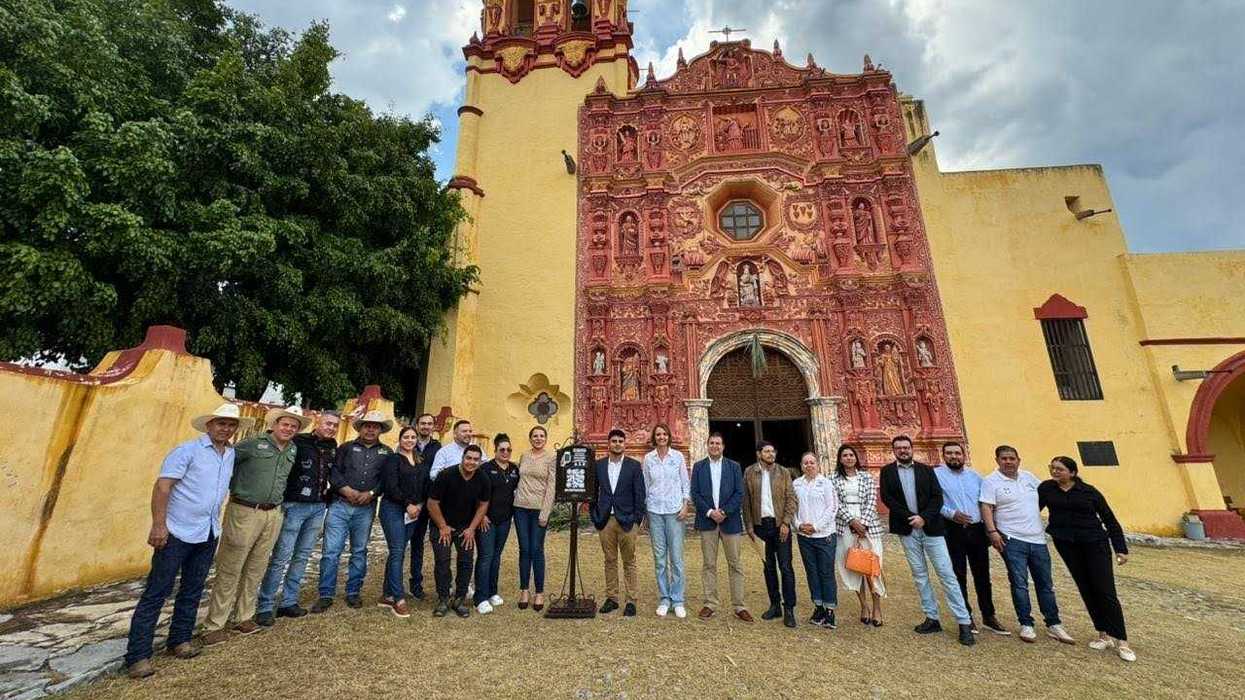 Presentación de la Audioguía Misión Landa de Matamoros con autoridades de Secult Querétaro y gobierno municipal