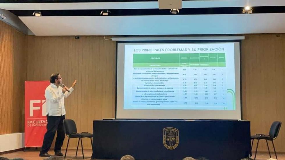 Presentación del Plan Integral para la Gestión de la Cuenca del Río Querétaro en la UAQ.