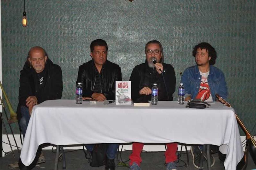 presentan en san juan del rio libro 60 anos de rock mexicano vol 22