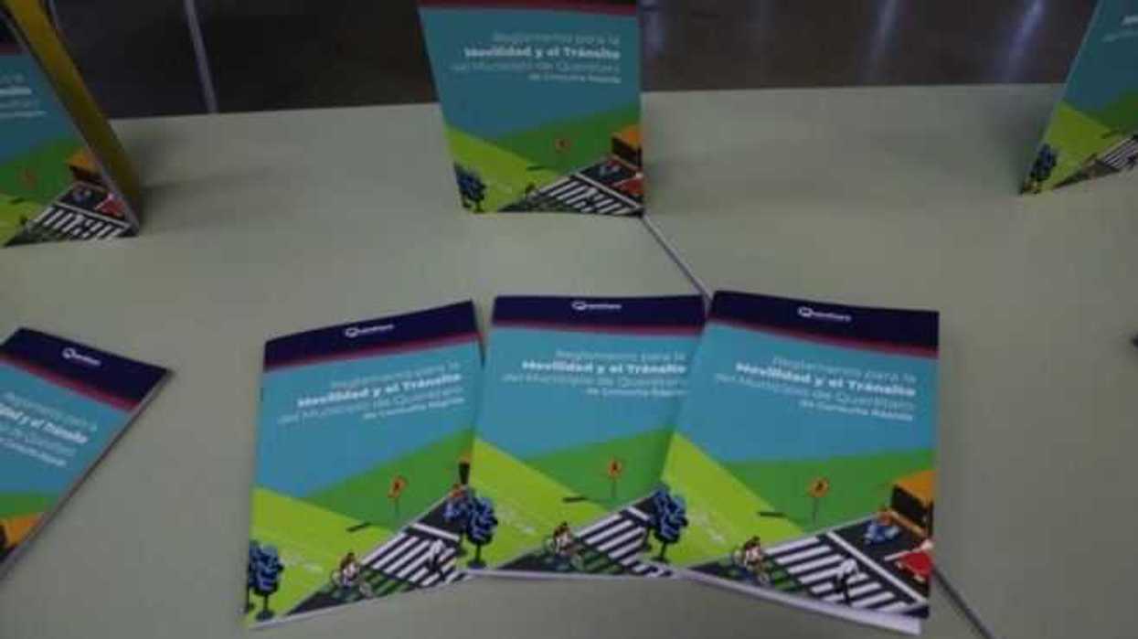 Presentan manual de consulta rápida del reglamento de Movilidad y Tránsito en Querétaro.