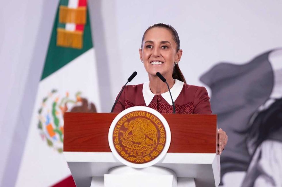 Presidenta Claudia Sheinbaum durante la conferencia matutina donde anunci\u00f3 la modernizaci\u00f3n del sistema de salud p\u00fablica.