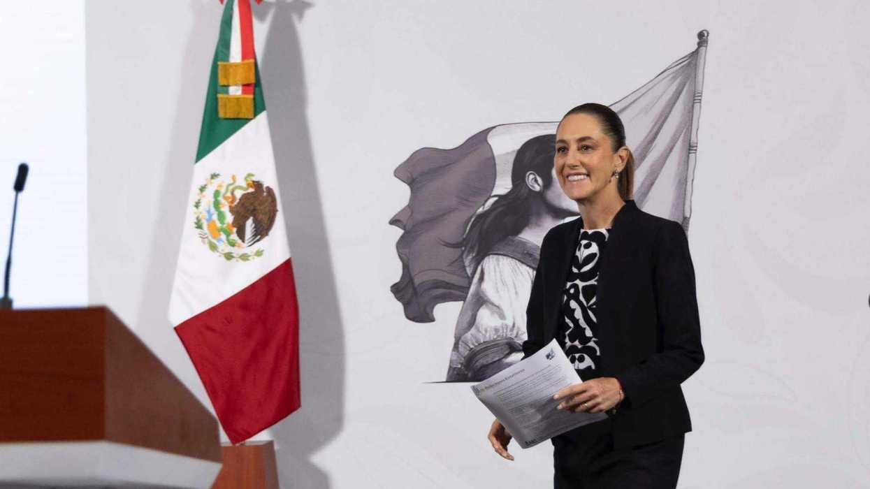 Presidenta Claudia Sheinbaum Pardo presenta nueva regulación de seguridad para transporte de Gas LP que incluye inspecciones obligatorias, GPS monitoreado y gobernadores de velocidad en todas las unidades.