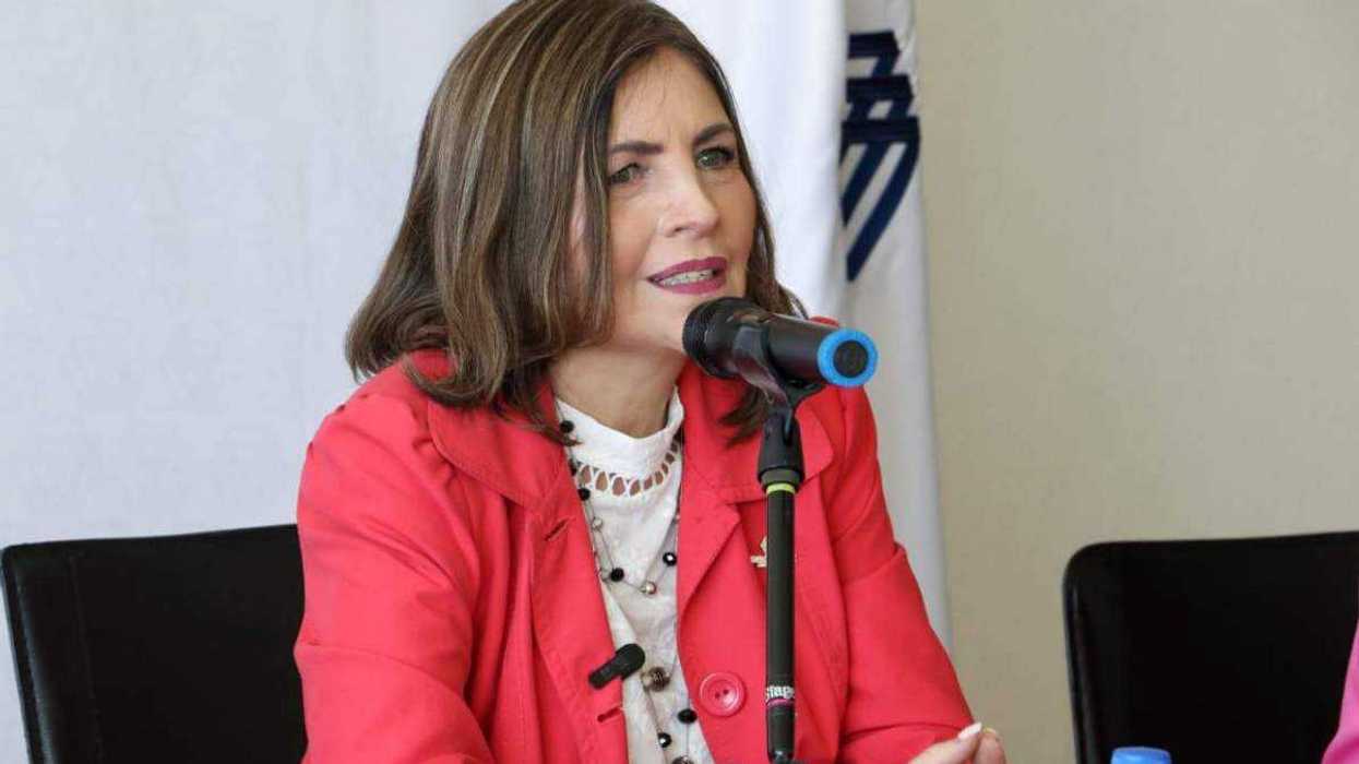 Presidenta de COPARMEX Querétaro durante rueda de prensa sobre panorama económico.