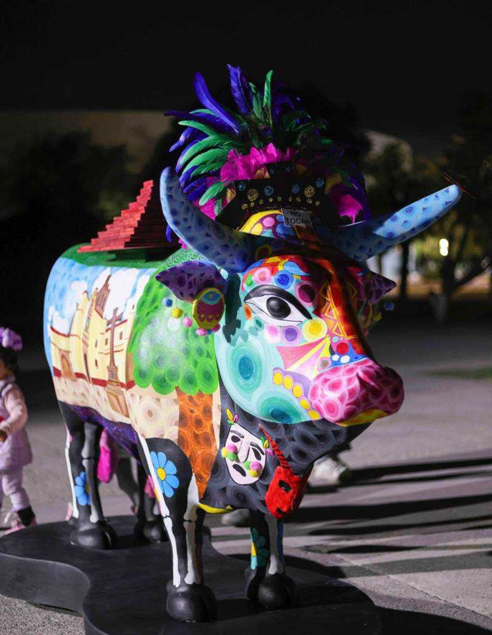 Presidente Chepe Guerrero y secretaria Schoenstatt Cabrera inauguran exposición itinerante