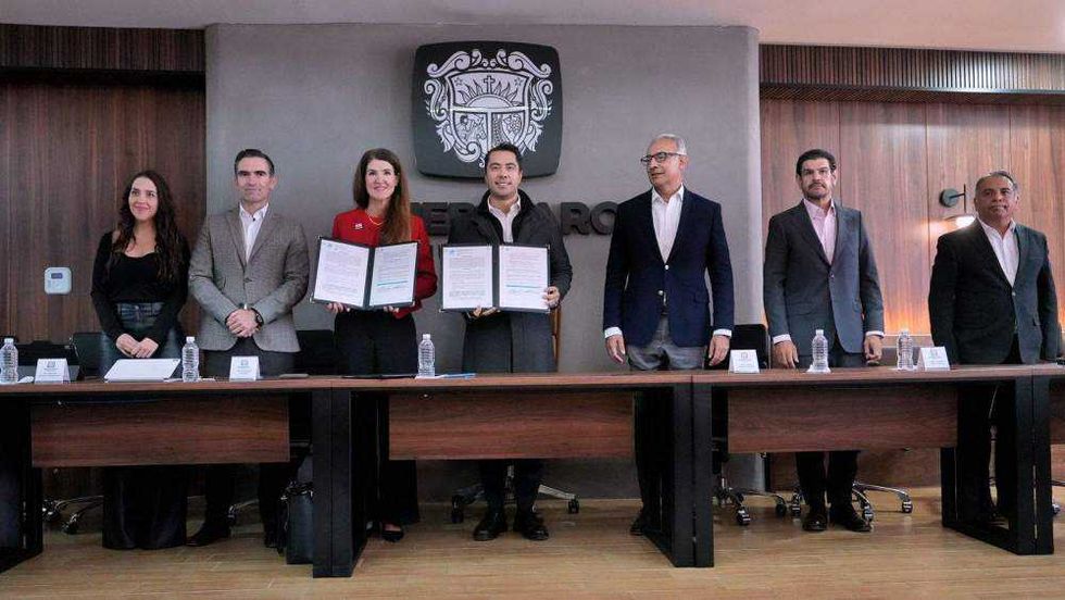 Presidente municipal Felifer Macías firma carta de intención con ONU-Habitat para proyecto de espacios públicos infantiles en Querétaro.
