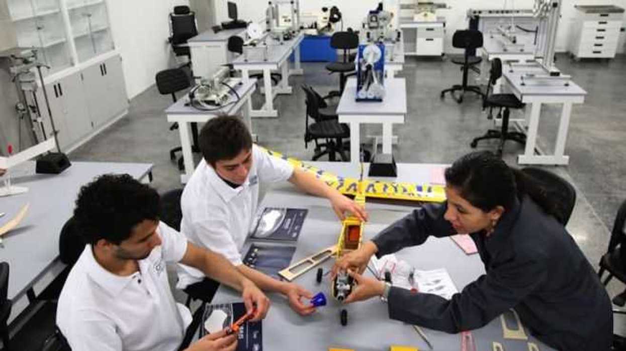 preven-que-jovenes-consolidaran-mexico-como-potencia-aeroespacial