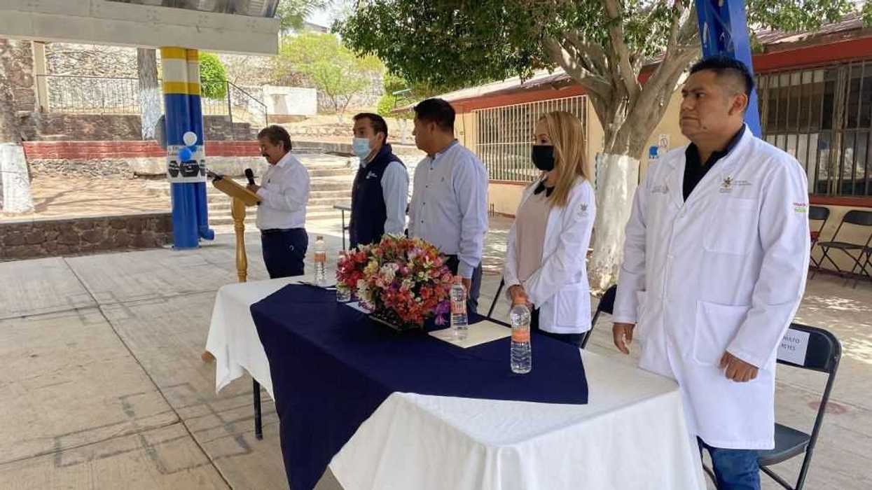 Primaria Mariano Escobedo, en Santa Rosa Jauregui, es certificada como Promotora de la Salud.