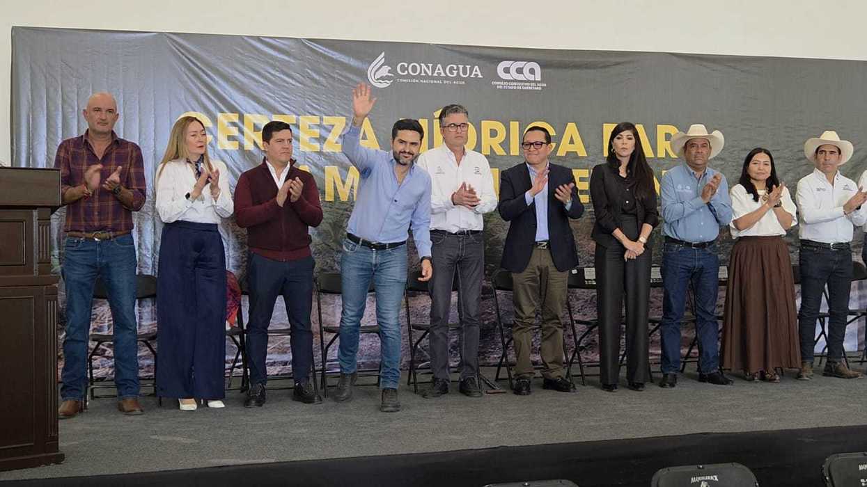 Productores y funcionarios de Conagua en foro sobre la Ley de Aguas Nacionales en El Marqués, Querétaro.